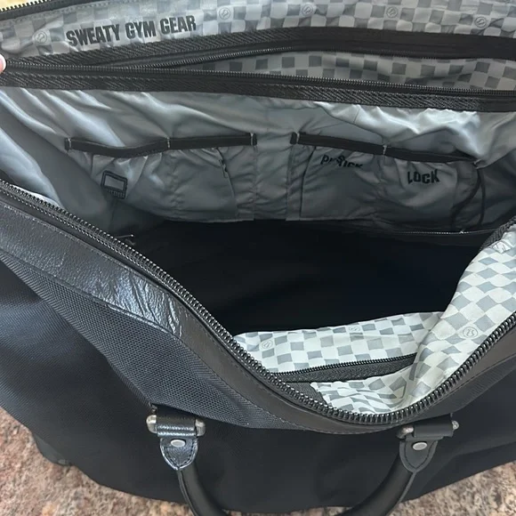 Lululemon bag - Picture 5 of 7